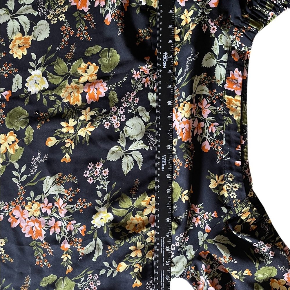 SugarLips Size 1X Plus Floral Black Balloon Sleeve Women's Top - Picture 5 of 9
